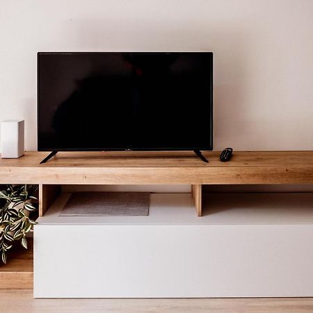 Appartamento Con Parcheggio E Aria Condizionata レーリチ エクステリア 写真